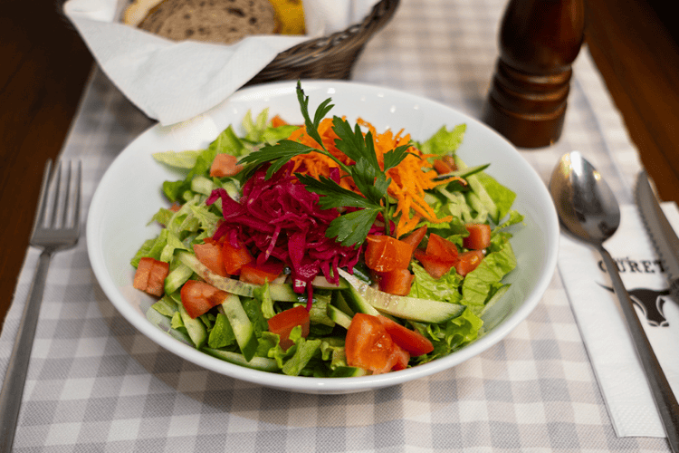 Mevsim Salata