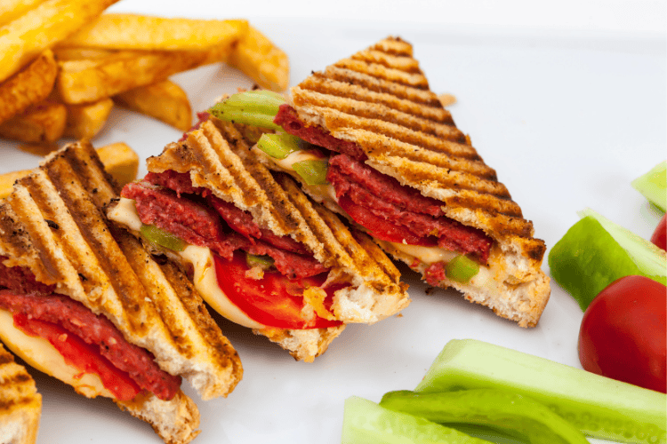 TOST & SANDVİÇ