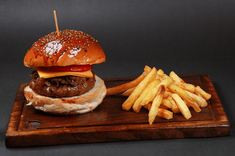 Mantarlı Soğanlı Burger