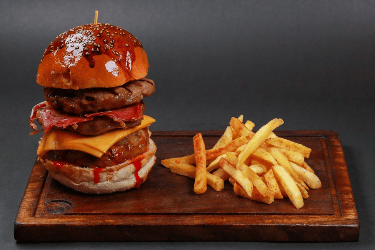 Mega Burger