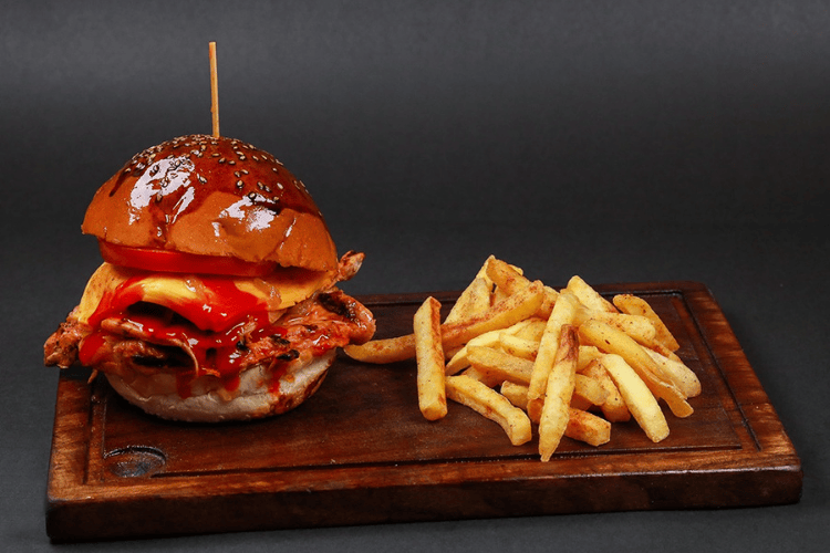 Acılı Tavuk Burger