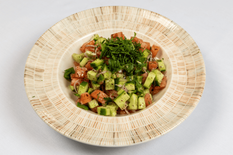 ÇOBAN SALATASI