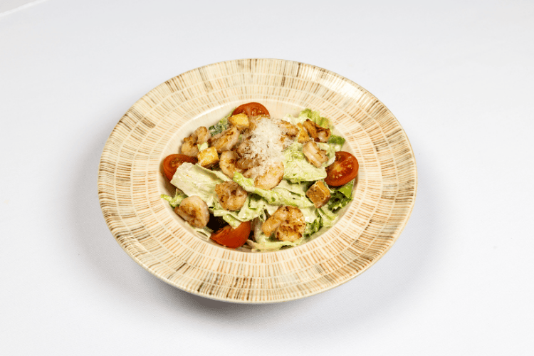 SEZAR KARİDESLİ SALATA